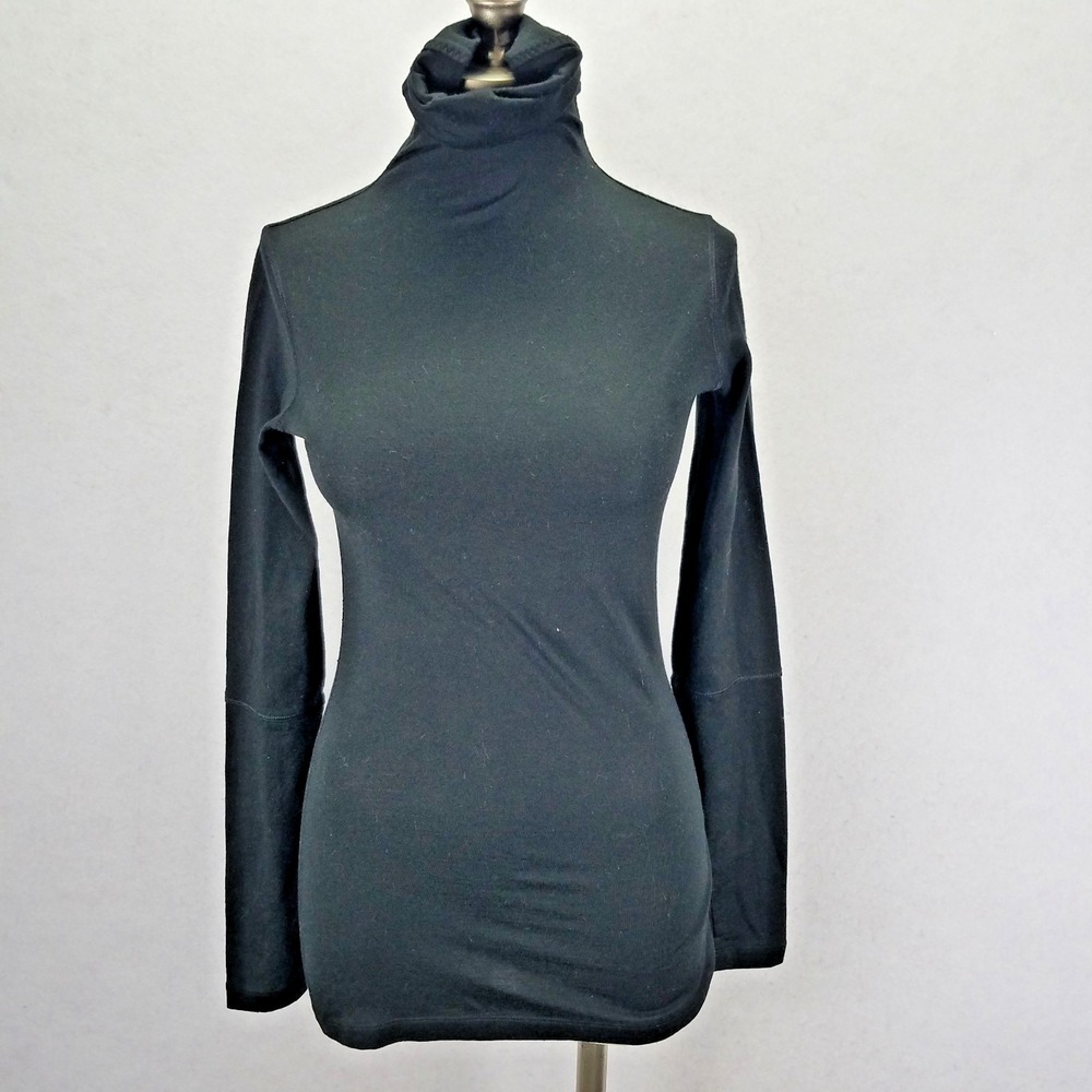 Lululemon Black Merino Wool Turtleneck Base Layer Size 6 100% Wool W37625 Flaw
